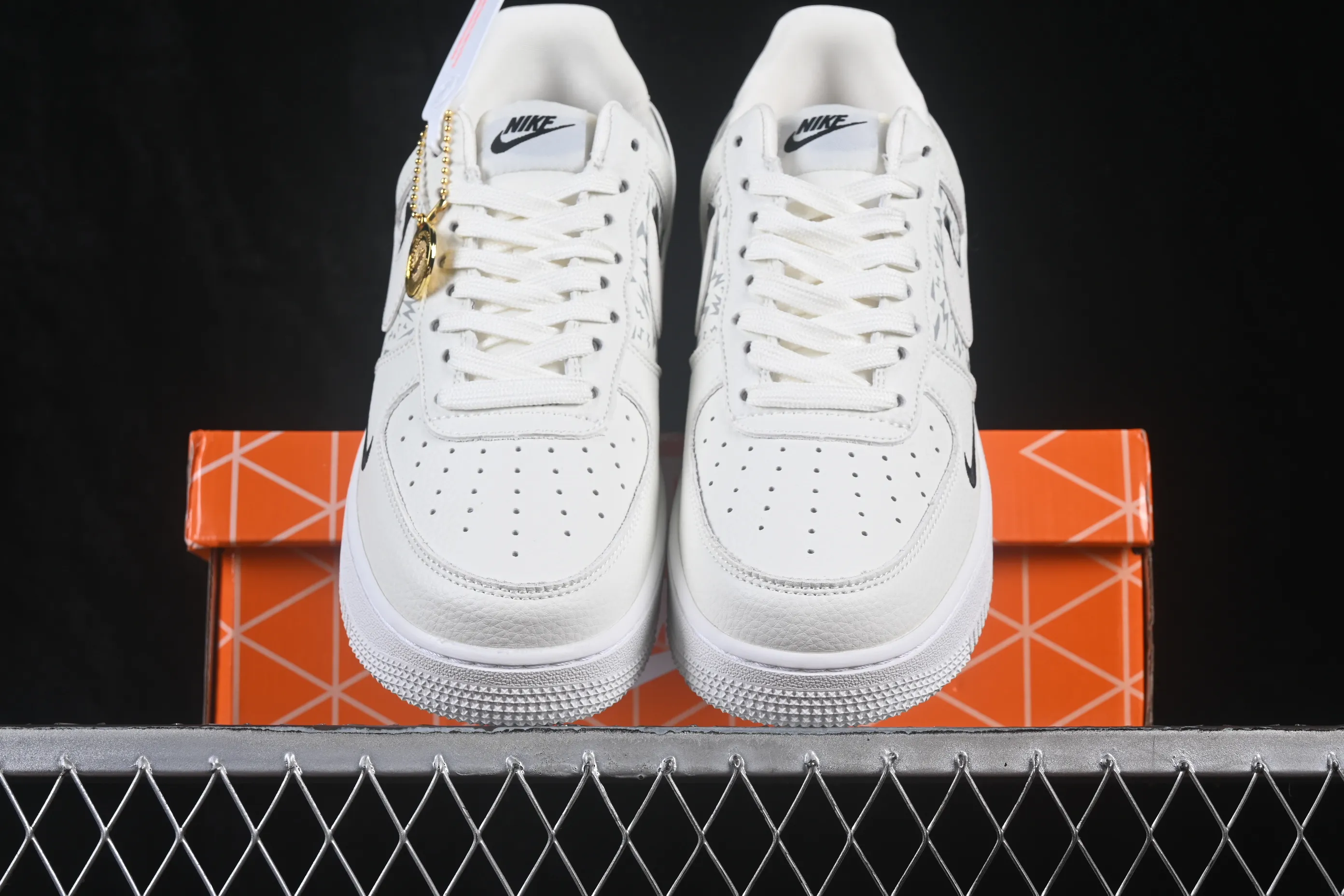All categories Nk Air Force 1 Air Force series Nk Air Force 1 Low Air Force low-top Nike Air Force 1'07 Low joint model Air Force 1 low-top casual sneakers WY0655-119